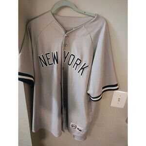 New York Yankees Derek Jeter Jersey Size XXL Majestic